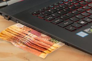 Gambling with slot online 